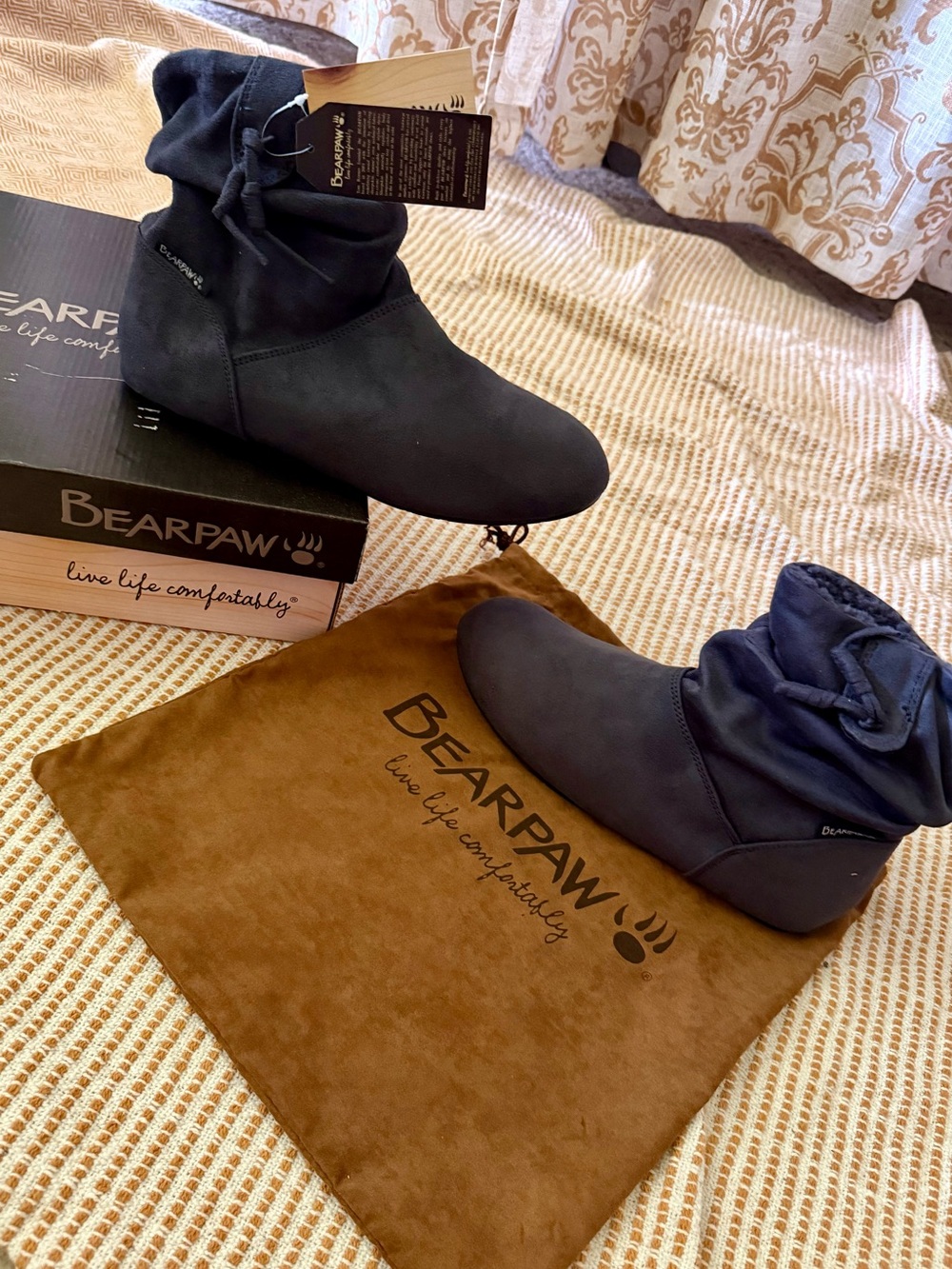 BearPaw 'Virginia' Suede Booties NWT box and dust bag Charcoal Color